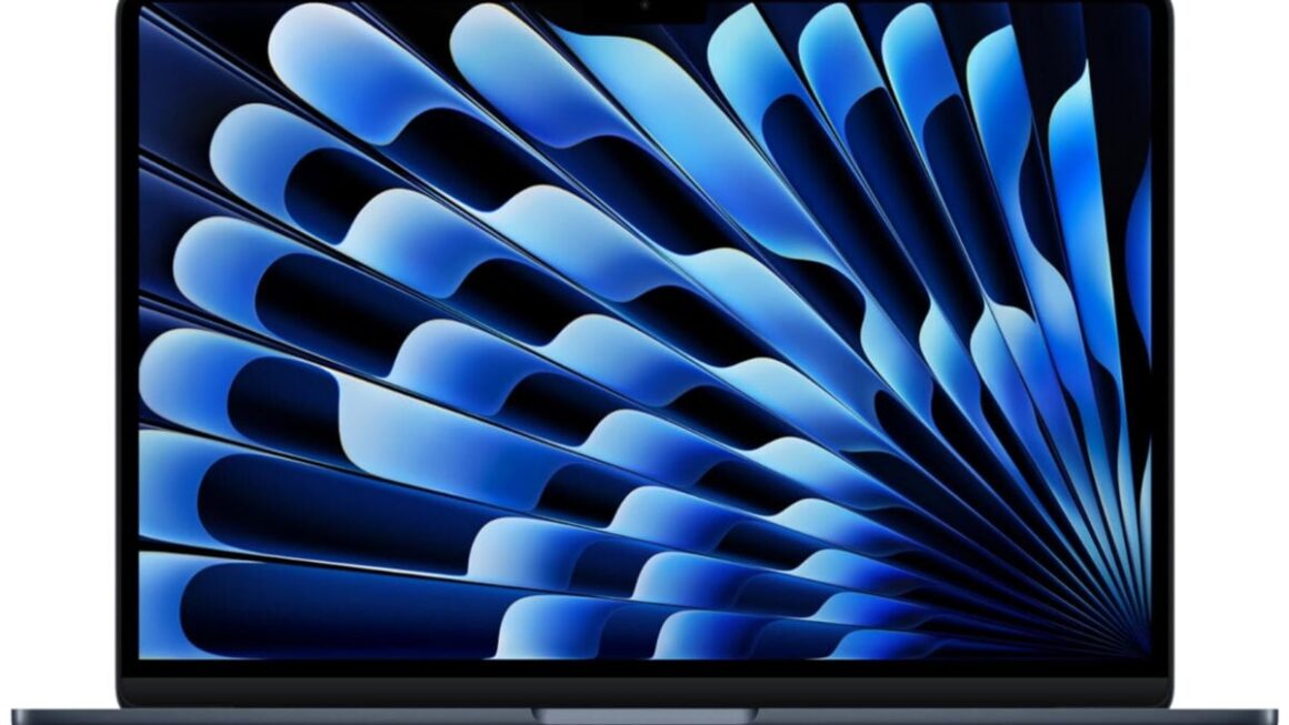 Amazon Wants You to Ditch Your Old Laptop and Upgrade to the New MacBook Air at a Record Low
