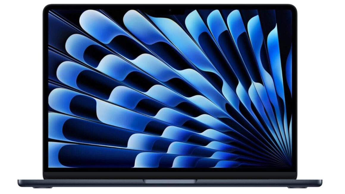 Apple Is Going Nuts, The MacBook Air 2025 Is Now Cheaper Than a Random Mid-Vary Home windows Laptop computer