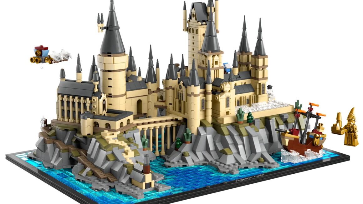 Harry Potter’s Heirs Would Hate This, LEGO Is Promoting the Hogwarts Citadel Set for Pennies on the Greenback