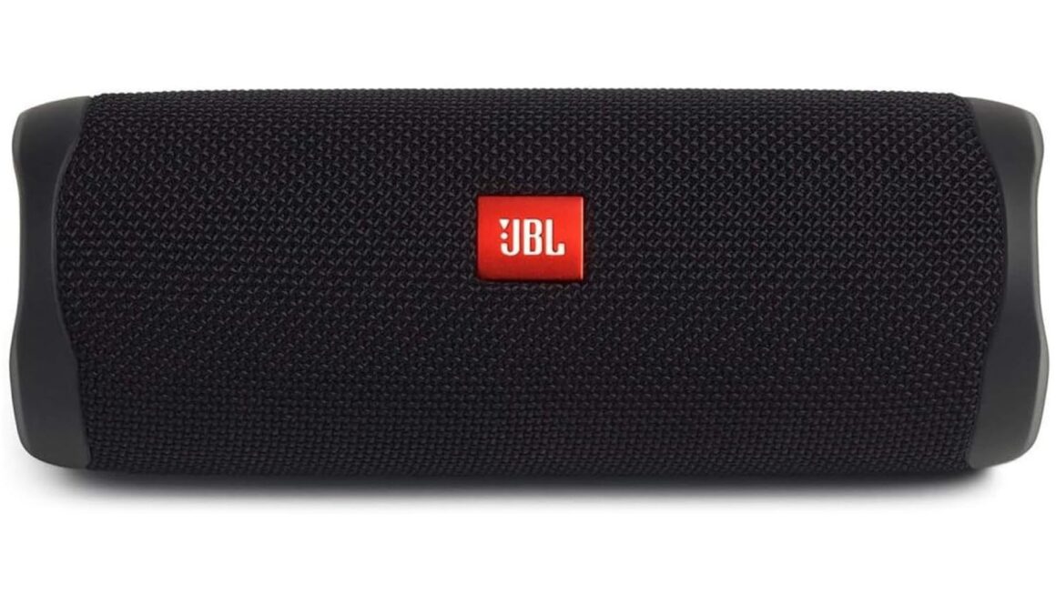 JBL Quietly Offloads the Waterproof Flip 5 Speaker, Now Listed for Pennies on Amazon
