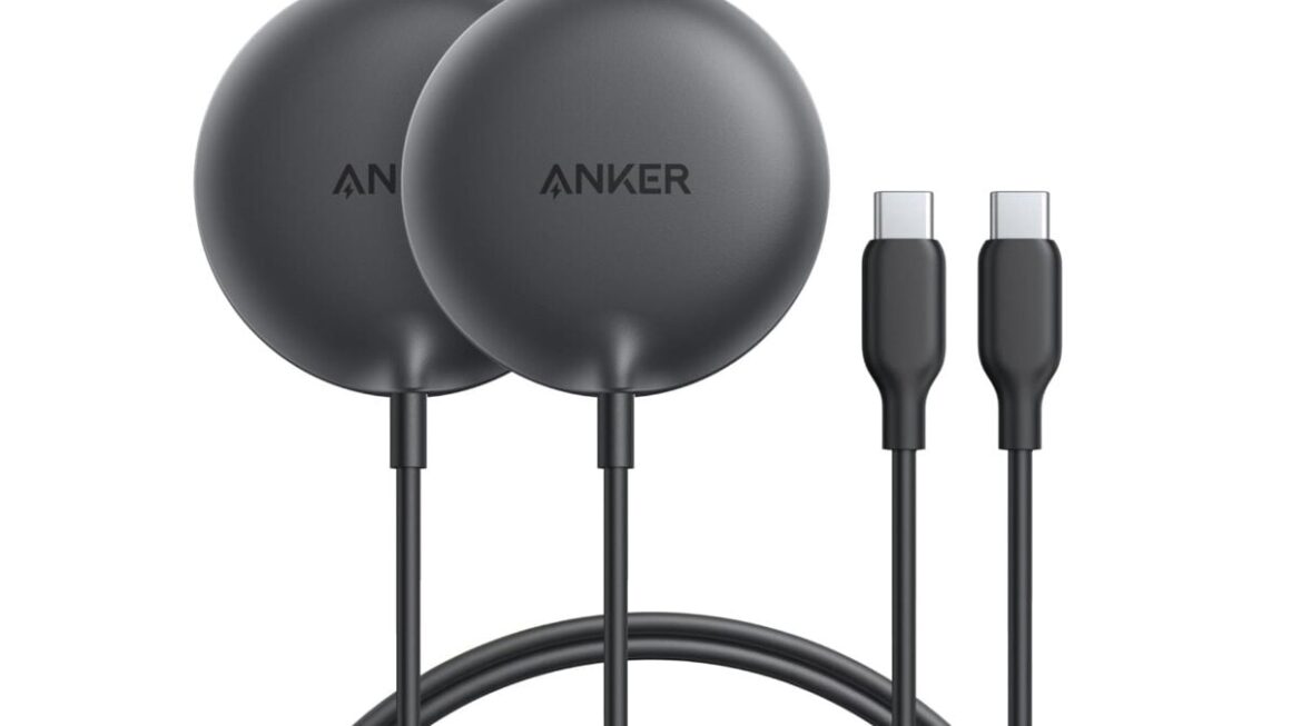 This Pair of Magnetic Wireless Chargers Costs Peanuts, Now Cheaper Than an Apple Charging Cable