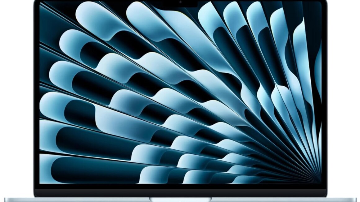 Apple Has Leftover Inventory From Black Friday, Now Quietly Sells MacBook Air M4 at Document Low on Amazon