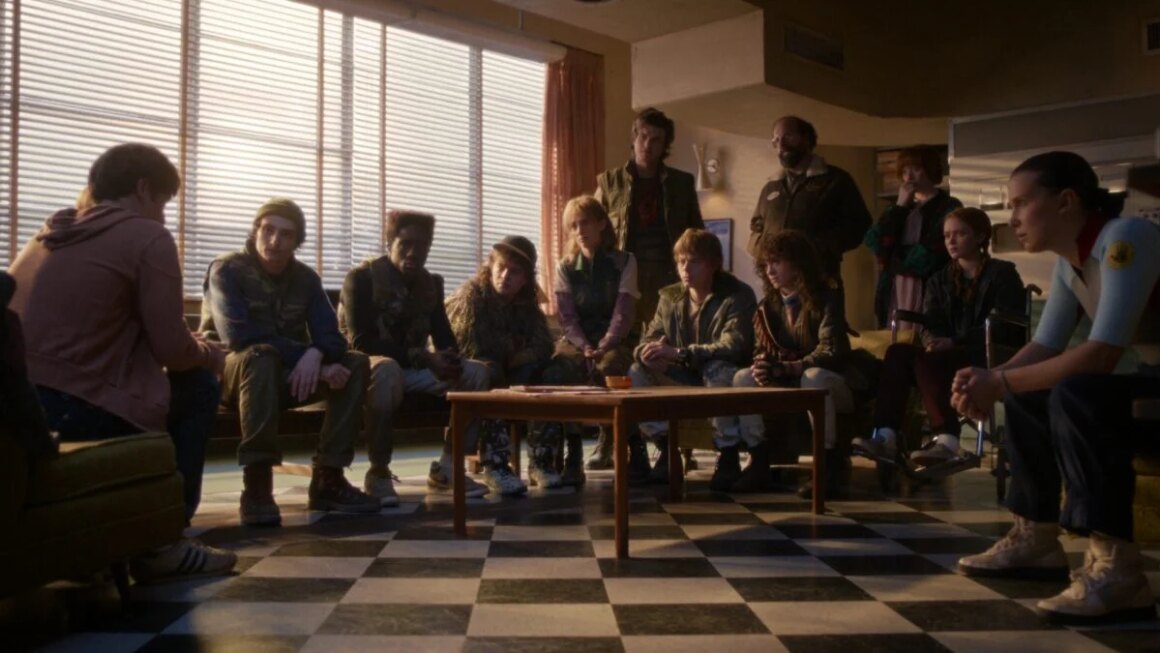 Strangerthings S5 0660 R (1)