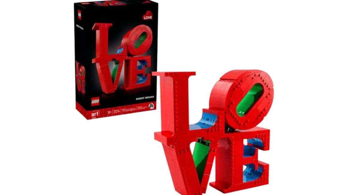 LEGO Artwork Love Collectible Set Drops to an All-Time Low Since Launch Forward of Valentine’s Day, Already Flying Off Cabinets
